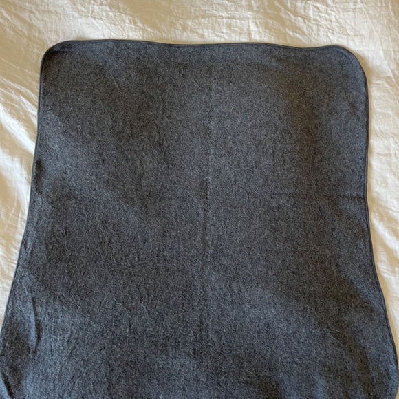 Mama Owl Siskin 100% Virgin Wool Baby Blanket - Picture 4 of 5